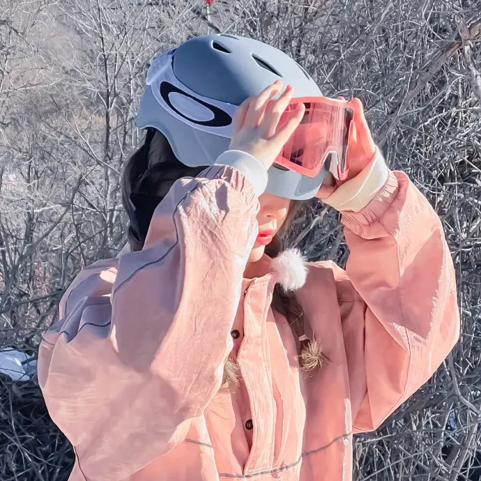 爱情到来的早晨 封面